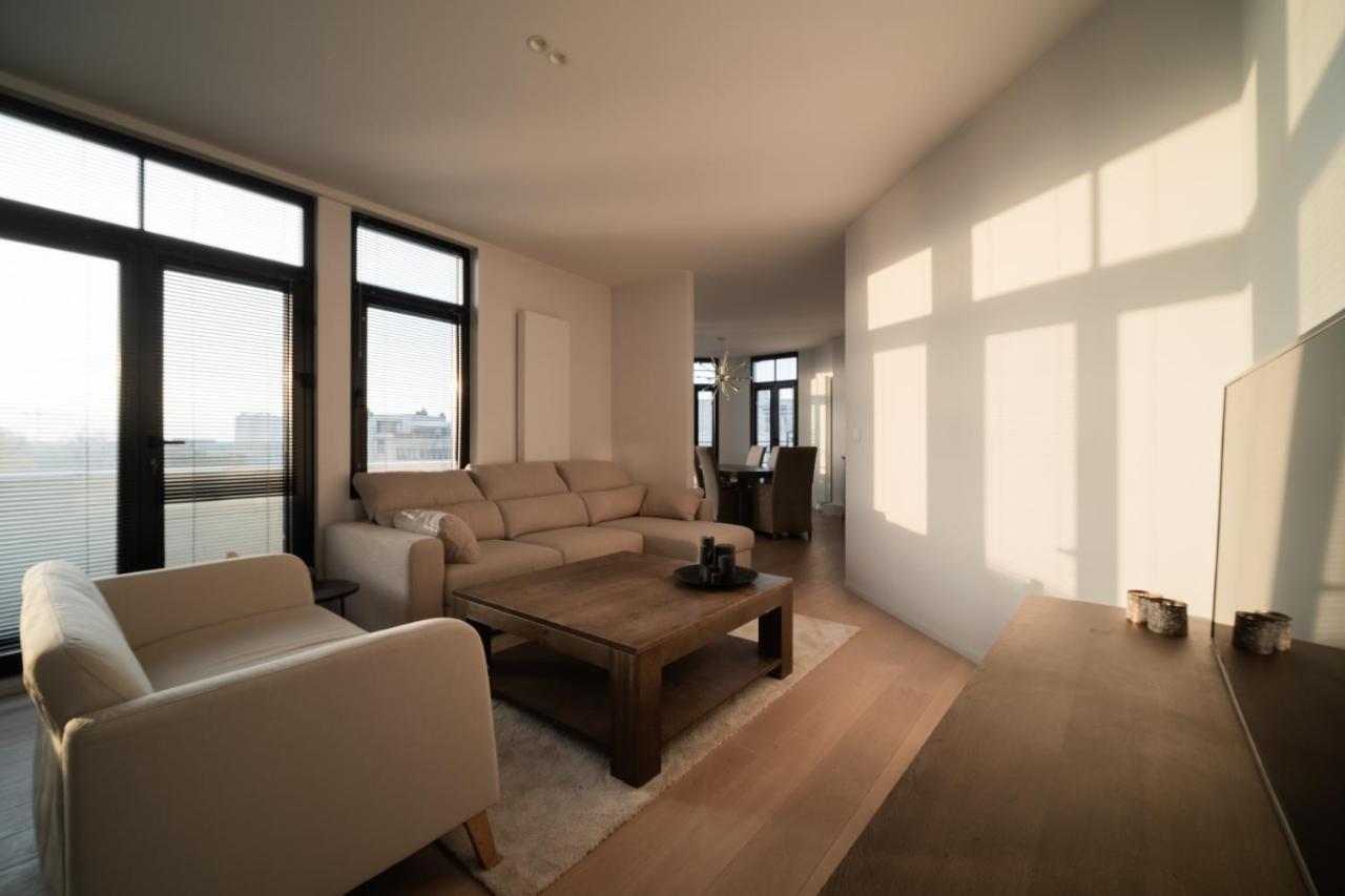 Luxurious Penthouse On Prime Location